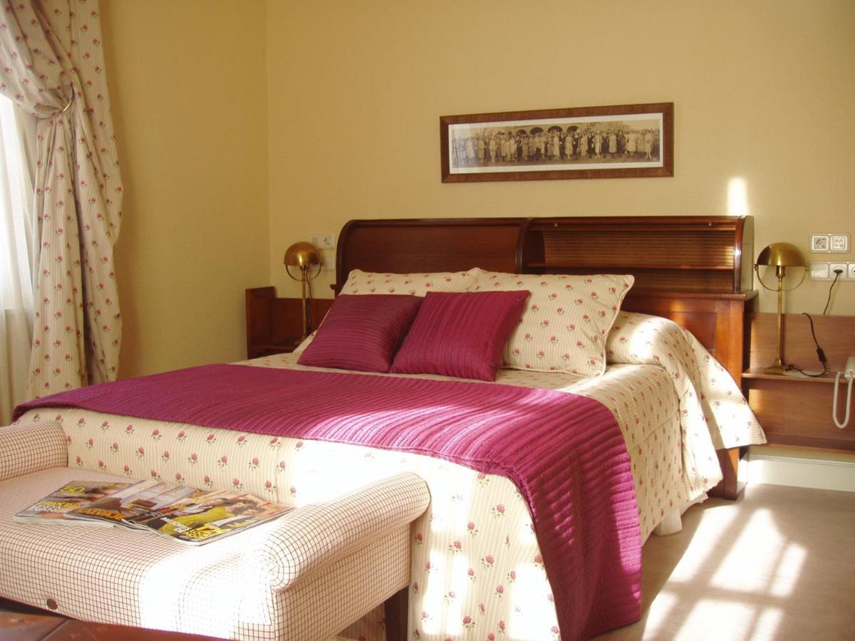 Hotel Arcea Palacio De Las Nieves Лангрео Экстерьер фото